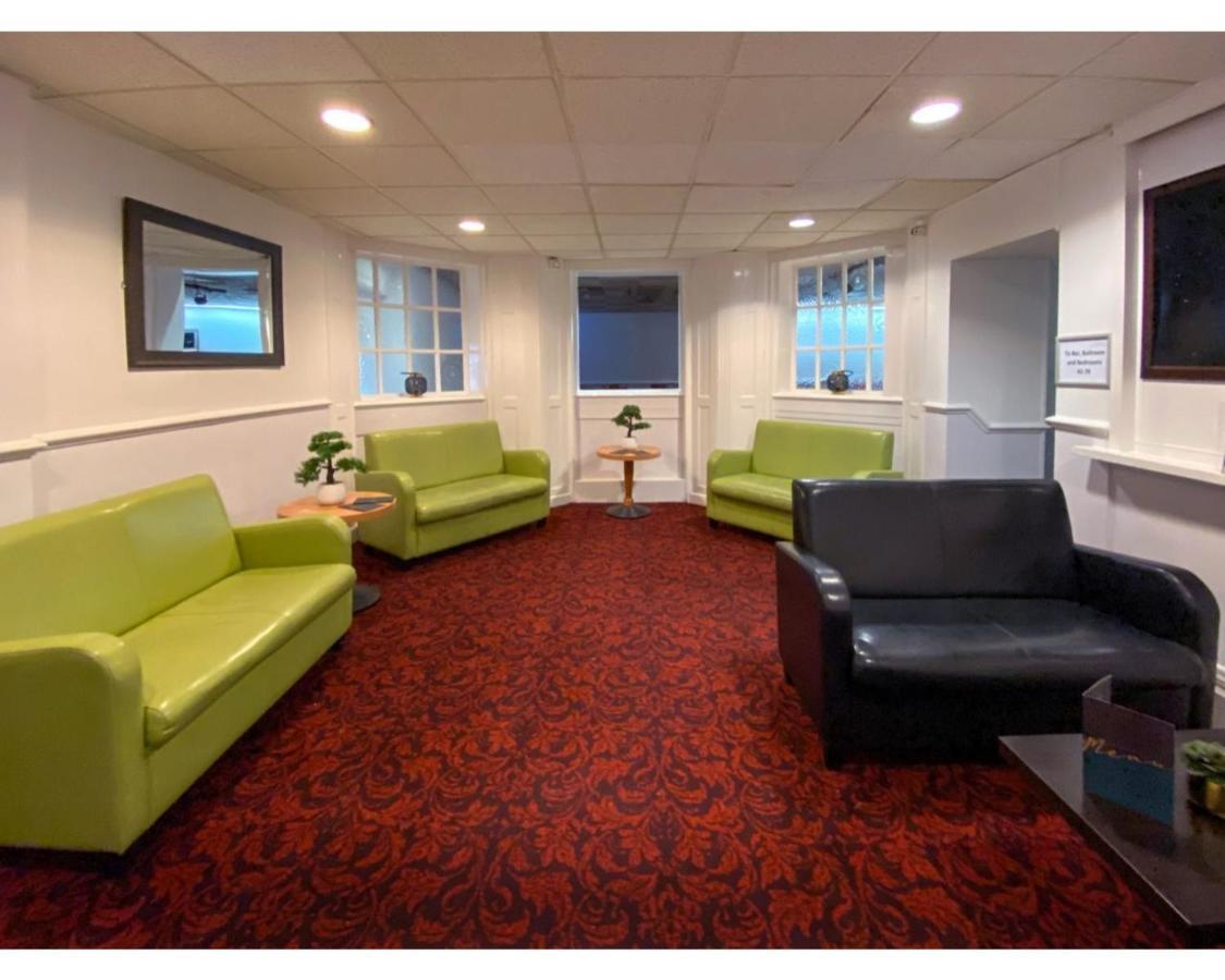 Tor Park Hotel Торки Екстериор снимка