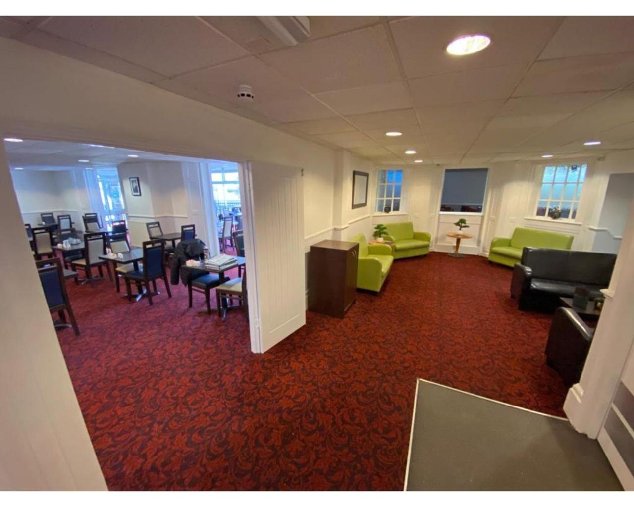 Tor Park Hotel Торки Екстериор снимка