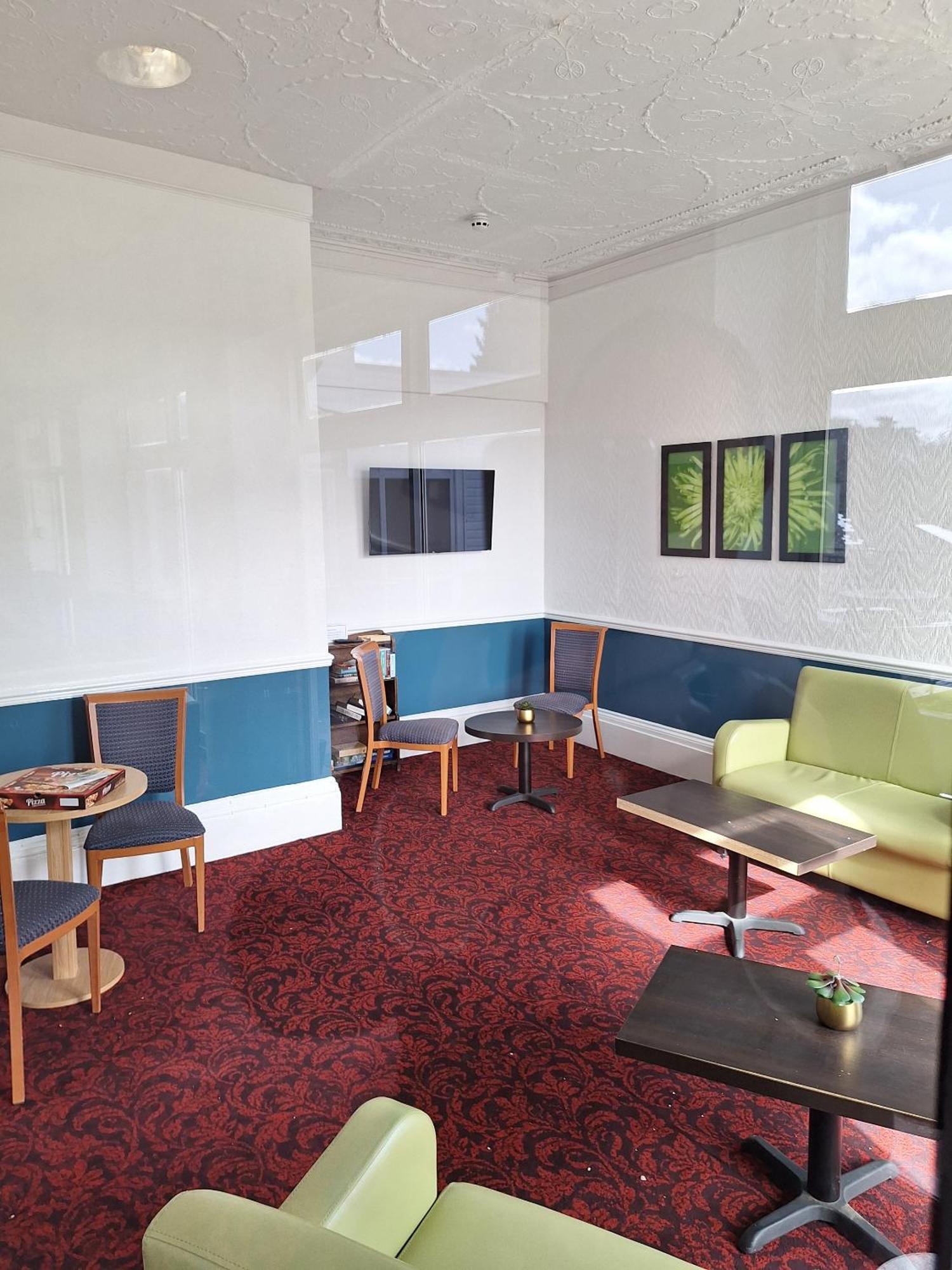 Tor Park Hotel Торки Екстериор снимка