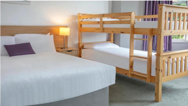 Tor Park Hotel Торки Екстериор снимка