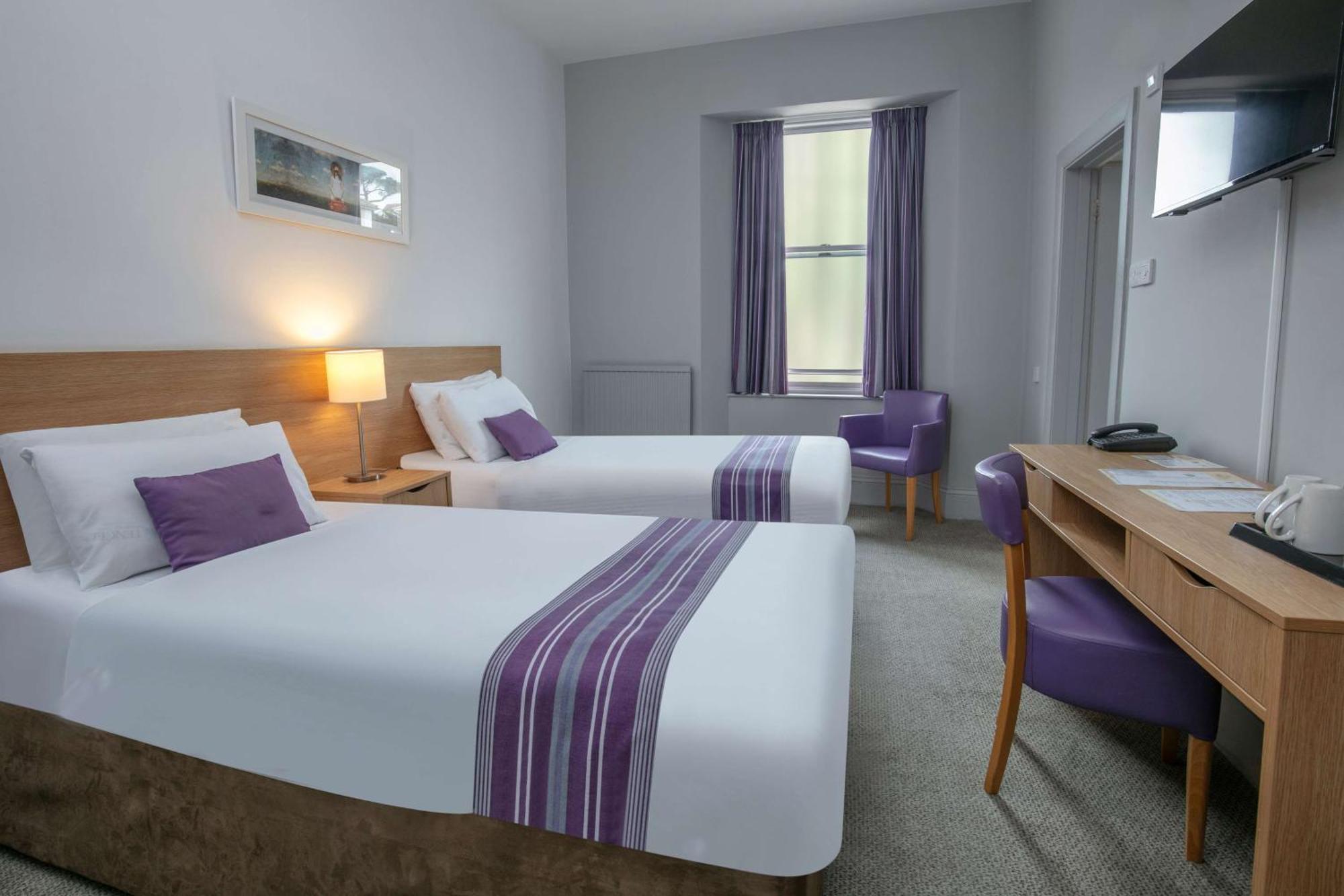 Tor Park Hotel Торки Екстериор снимка