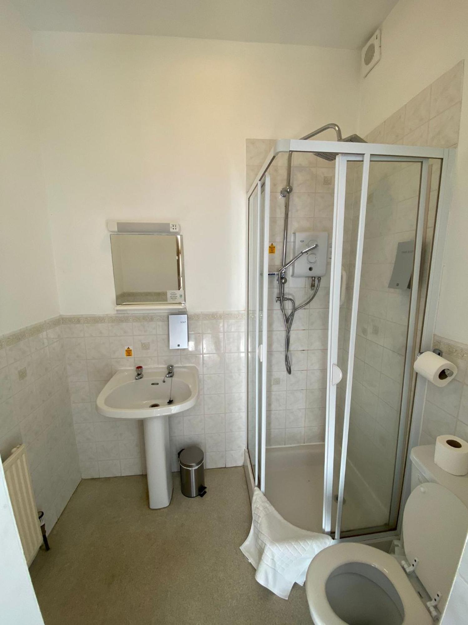 Tor Park Hotel Торки Екстериор снимка